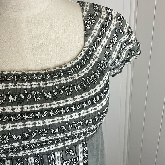 INC Gray Patterned Women's Top - Picture 3 of 13